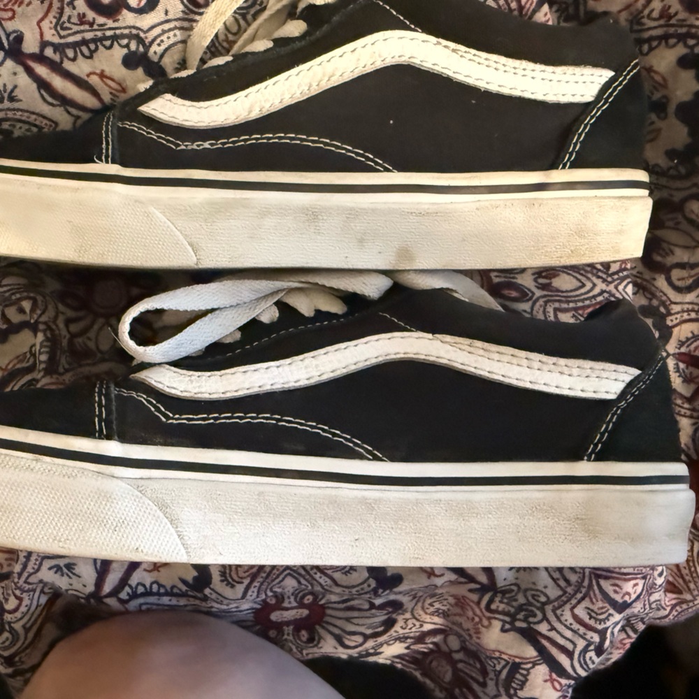 Red Tag VANS. In good shape!! - Picture 5 of 9